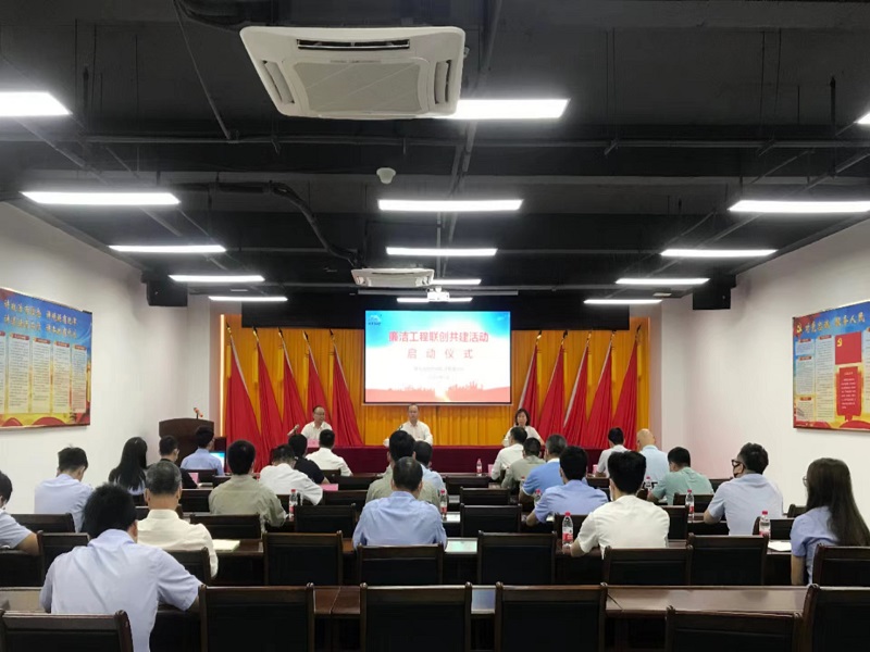 1.全员照片.jpg
